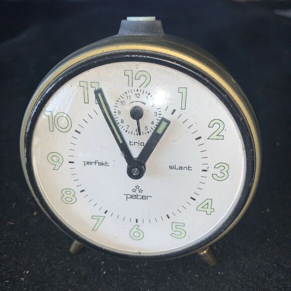 Vintage PETER Germany Alarm clock Silent Variant - Tested Alarm works too - Picture 3 of 11